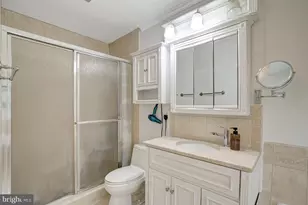 8304 Five Gates Rd, Annandale, VA 22003 - Photo 38