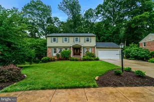 8304 Five Gates Rd, Annandale, VA 22003 - Photo 2