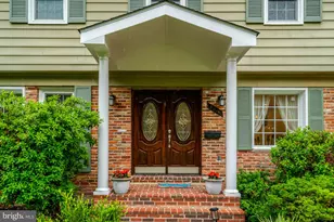8304 Five Gates Rd, Annandale, VA 22003 - Photo 6
