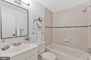 12809 Bexhill Ct, Herndon, VA 20171 - Photo 26