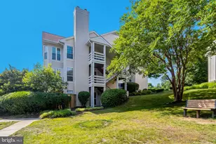 4505 Hazeltine Ct, Alexandria, VA 22312 - Photo 2