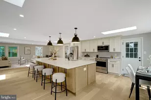 7944 Freehollow Dr, Falls Church, VA 22042 - Photo 6