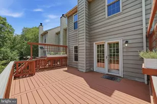 6052 Kestner Cir, Alexandria, VA 22315 - Photo 12