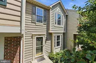 6052 Kestner Cir, Alexandria, VA 22315 - Photo 2