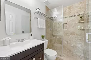 6052 Kestner Cir, Alexandria, VA 22315 - Photo 18
