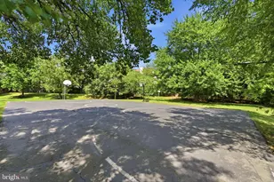 6052 Kestner Cir, Alexandria, VA 22315 - Photo 42