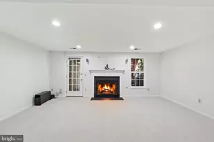 6052 Kestner Cir, Alexandria, VA 22315 - Photo 24