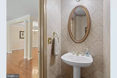 7441 Heatherfield Lane, Alexandria, VA 22315 - Photo 8