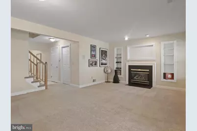 7441 Heatherfield Lane, Alexandria, VA 22315 - Photo 4