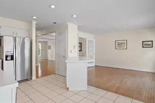 7441 Heatherfield Ln, Alexandria, VA 22315 - Photo 12