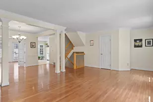 7441 Heatherfield Ln, Alexandria, VA 22315 - Photo 6