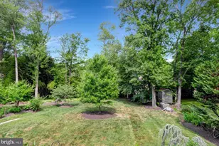 8540 Mt Zephyr Dr, Alexandria, VA 22309 - Photo 2