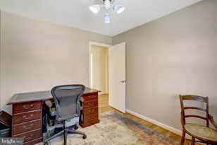 8527 Parliament Dr, Springfield, VA 22151 - Photo 24