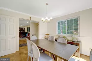 8527 Parliament Dr, Springfield, VA 22151 - Photo 10