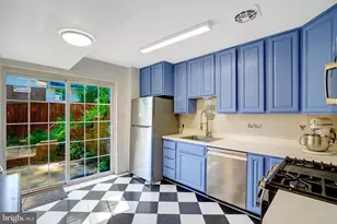 8527 Parliament Dr, Springfield, VA 22151 - Photo 6
