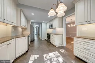 9259 Bailey Ln, Fairfax, VA 22031 - Photo 14