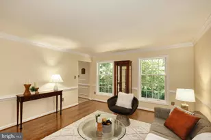 8107 Vista Point Ln, Fairfax Station, VA 22039 - Photo 32