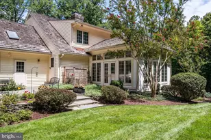 8107 Vista Point Ln, Fairfax Station, VA 22039 - Photo 22