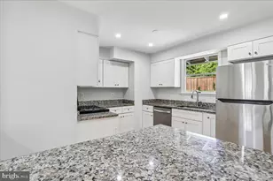 5002 Eastchester Cir, Alexandria, VA 22310 - Photo 14