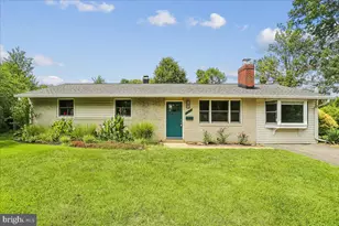 5002 Eastchester Cir, Alexandria, VA 22310 - Photo 2