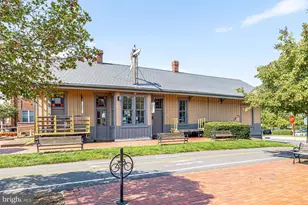 904 Locust St, Herndon, VA 20170 - Photo 74