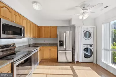 3695 Persimmon Circle, Fairfax, VA 22031 - Photo 18