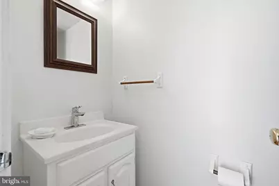 3695 Persimmon Circle, Fairfax, VA 22031 - Photo 8