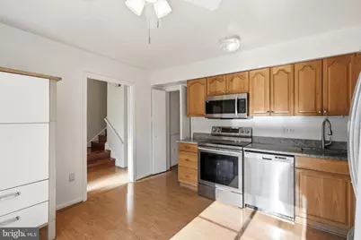 3695 Persimmon Circle, Fairfax, VA 22031 - Photo 12