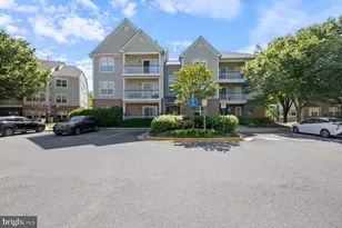 6551 Grange Ln, Alexandria, VA 22315 - Photo 2