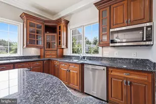 8813 Oak Leaf Dr, Alexandria, VA 22309 - Photo 18