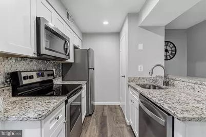 5816 Royal Ridge #L, Springfield, VA 22152 - Photo 8