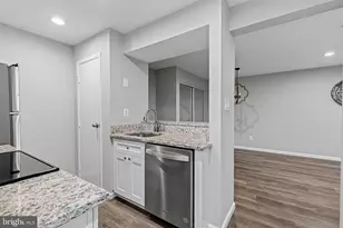 5816 Royal Ridge, Springfield, VA 22152 - Photo 10