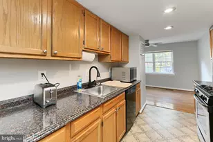 7844 Snead Ln, Falls Church, VA 22043 - Photo 10