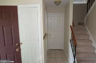 6128 Hoskins Hollow Cir, Centreville, VA 20121 - Photo 10