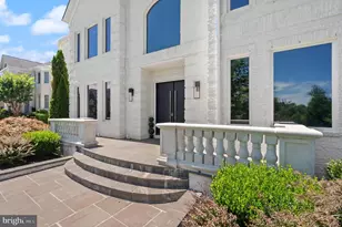 6600 Reserves Hill Ct, Annandale, VA 22003 - Photo 4