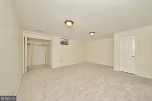 14426 Four Chimney Dr, Centreville, VA 20120 - Photo 36