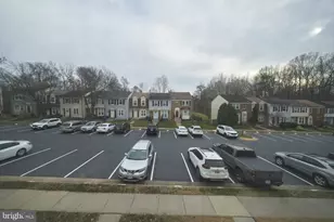 14426 Four Chimney Dr, Centreville, VA 20120 - Photo 4