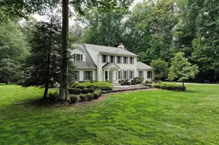 629 Utterback Store Rd, Great Falls, VA 22066 - Photo 4