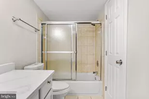5818 Royal Ridge Dr, Springfield, VA 22152 - Photo 24