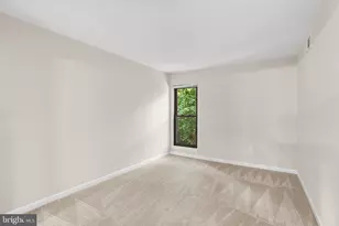5818 Royal Ridge Dr, Springfield, VA 22152 - Photo 18