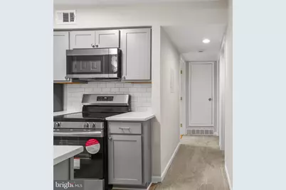 5818 Royal Ridge Drive #M, Springfield, VA 22152 - Photo 10