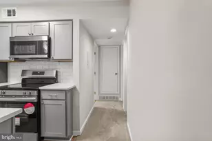 5818 Royal Ridge Dr, Springfield, VA 22152 - Photo 10