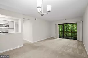 5818 Royal Ridge Dr, Springfield, VA 22152 - Photo 4