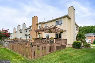 7190 Lake Cove Dr, Alexandria, VA 22315 - Photo 40