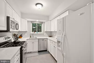 11041 Saffold Way, Reston, VA 20190 - Photo 14