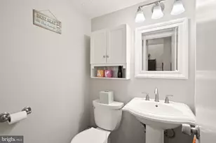 11041 Saffold Way, Reston, VA 20190 - Photo 10
