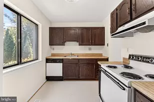 11859 Coopers Ct, Reston, VA 20191 - Photo 6