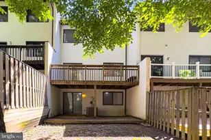 11859 Coopers Ct, Reston, VA 20191 - Photo 24