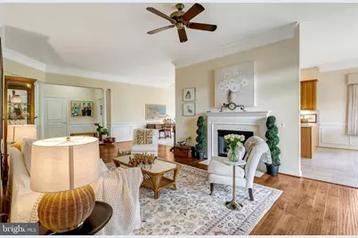 7871 Rolling Woods Court #401, Springfield, VA 22152 - Photo 6