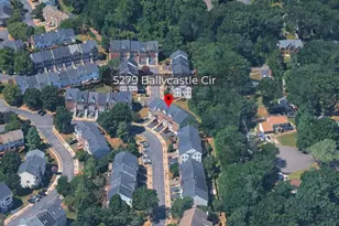 5279 Ballycastle Cir, Alexandria, VA 22315 - Photo 2